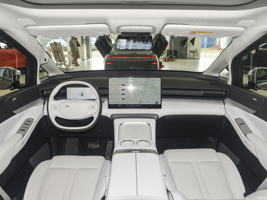 Als Bild Xpeng X9 2024 Modell 702 Super lange Akkulaufzeit PRO mit 235KW Gesamtmotorleistung