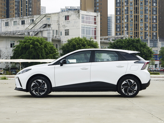 Energie 2023 Elektrofahrzeug MG4 425km Luxus-Spot in 5 Sitzen 125KW Gesamtmotorleistung