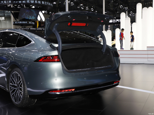 High Speed Pure Electric Car Yuanhang Y6 2023 mit einer Reichweite von 1020 km und einer Höchstgeschwindigkeit von 205 km/h