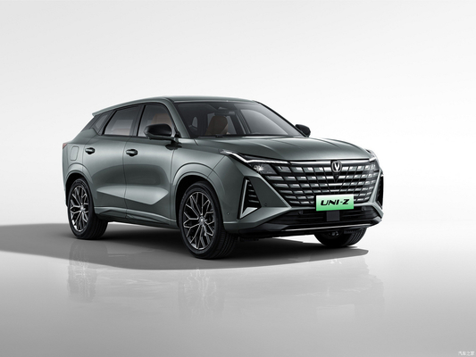 Changan UNI-Z Hybrid 4WD Fahrzeug 125 km reine elektrische Kreuzfahrt Reichweite mit links