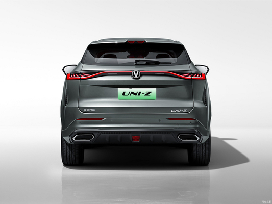 Changan UNI-Z Hybrid 4WD Fahrzeug 125 km reine elektrische Kreuzfahrt Reichweite mit links