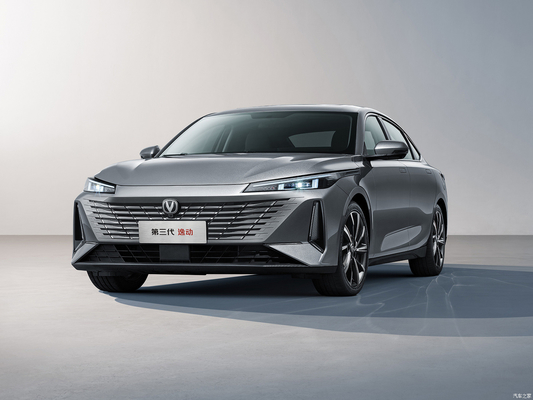 Changan Eado 2024 1.5T GDI Automatisches Flaggschiff Benzinfahrzeug erschwinglich 4 Türen 5 Sitzplätze