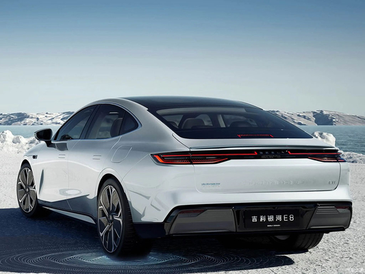 200 kW Einmotor 2024 Geely Galaxy Yinhe E8 665 km Starship Voyage Edition Energiefahrzeug