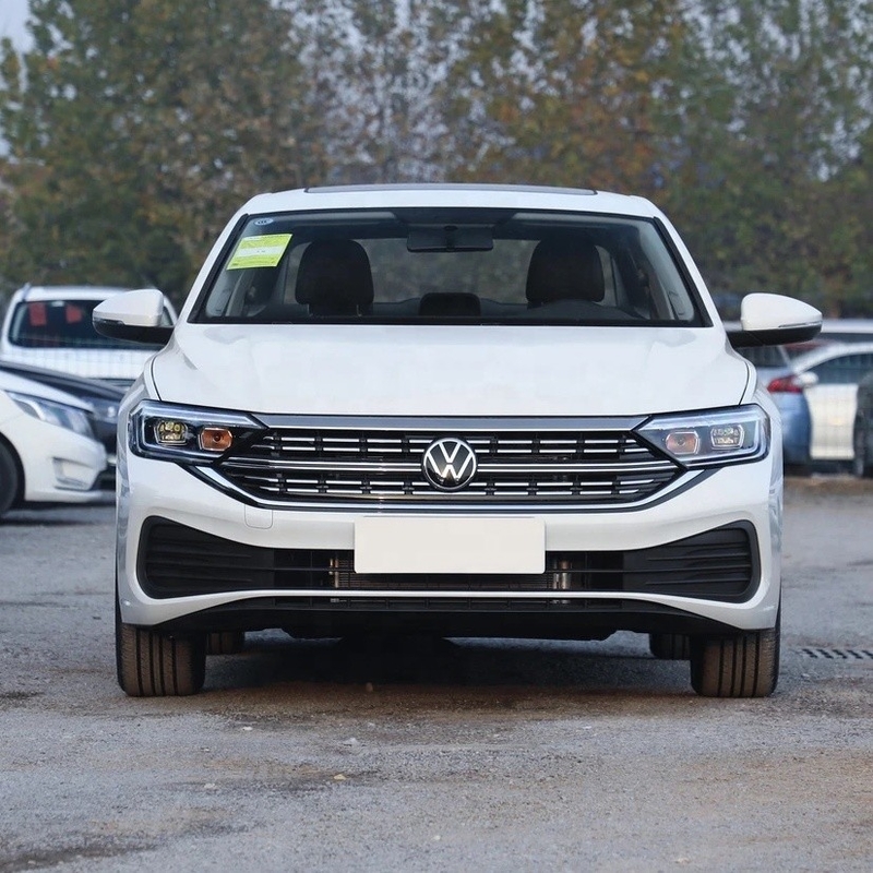 2023 Volkswagen Sagitar 300TSI DSG Leap Version Limousine mit Hinterkamera und automatischer AC