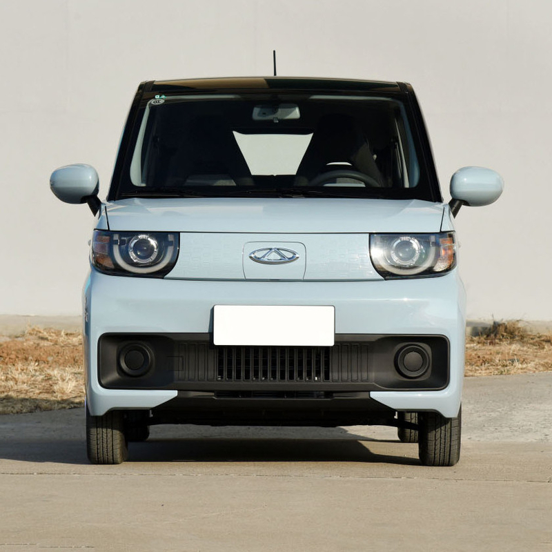 Chery QQ Eiscreme EV Mini Elektroauto 3 Türen 4 Sitzplätze Höchstgeschwindigkeit 100 KM/h für Erwachsene
