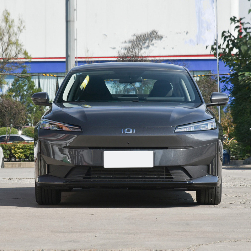 Kraftstoffart Hybrid Changan A05 Plug-in Hybridfahrzeug 5 Sitzplätze Drei Boxen 2024