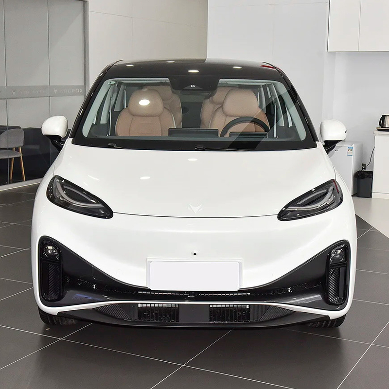 2023MPV ARCFOX KALA 5-Türer 4-Sitzer Elektrofahrzeug mit 200 kW Motorleistung und garantiert