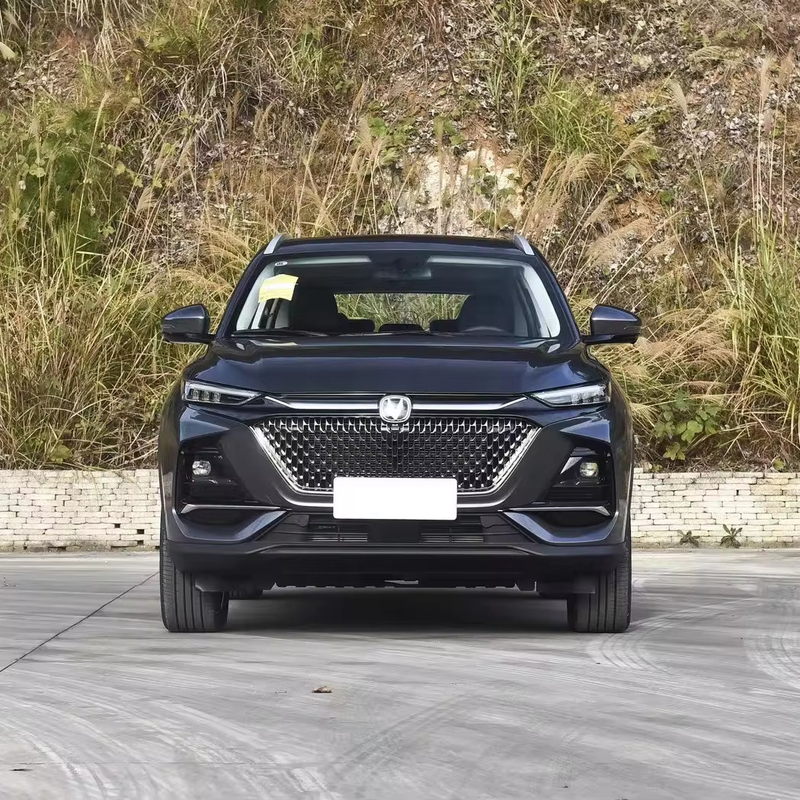 2024 Changan X7 Plus 7-Sitzer Benzinwagen mit 1.5T Automatik Höchstgeschwindigkeit von 190 KM/h